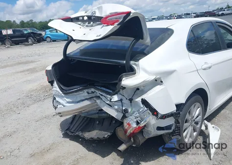 2020 Toyota Camry Le из США, поврежденный, VIN 4T1L11AK2LU972935